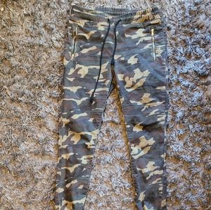 Camo pants